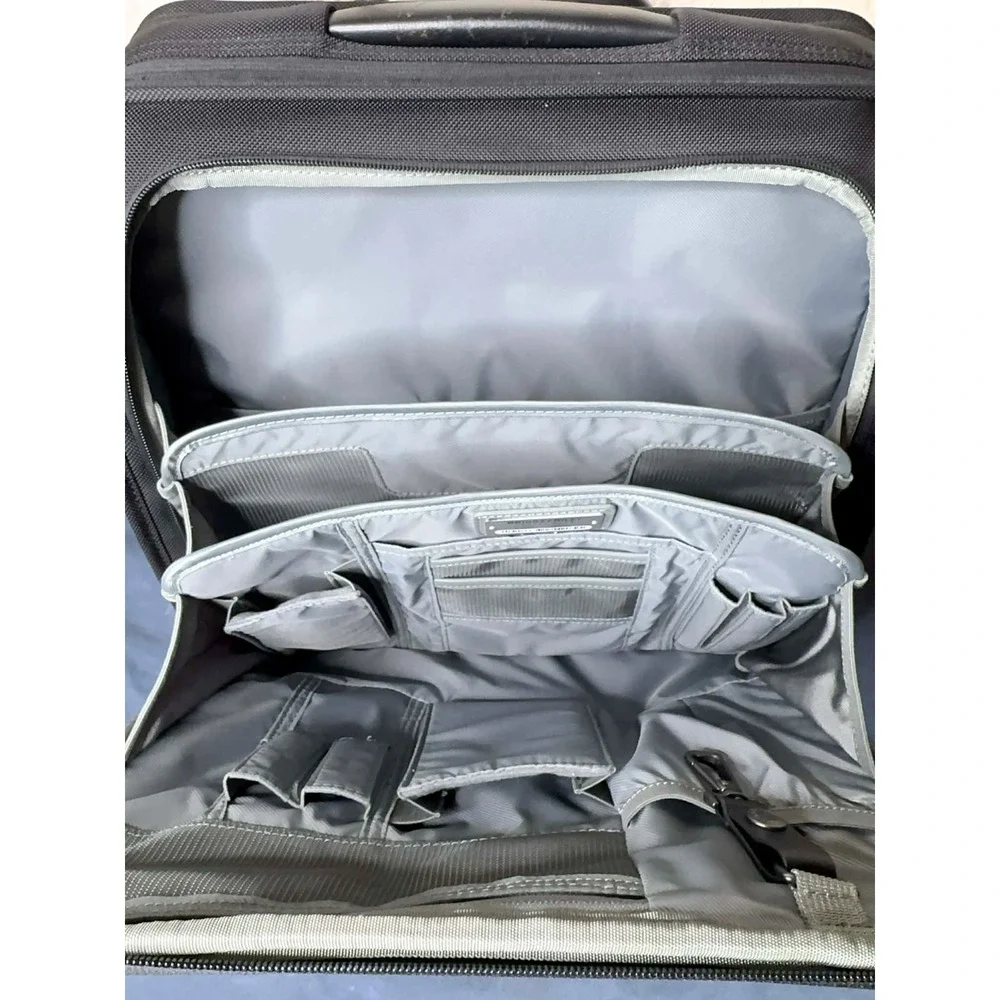 Briggs & Riley KR305-4 Rolling‎ Laptop Briefcase Carry On Business Travel Case